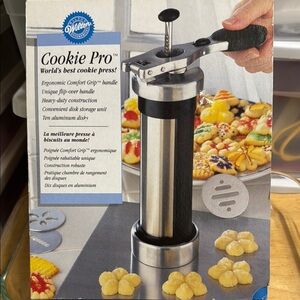Wilton Black and Silver Cookie Press Bakeware